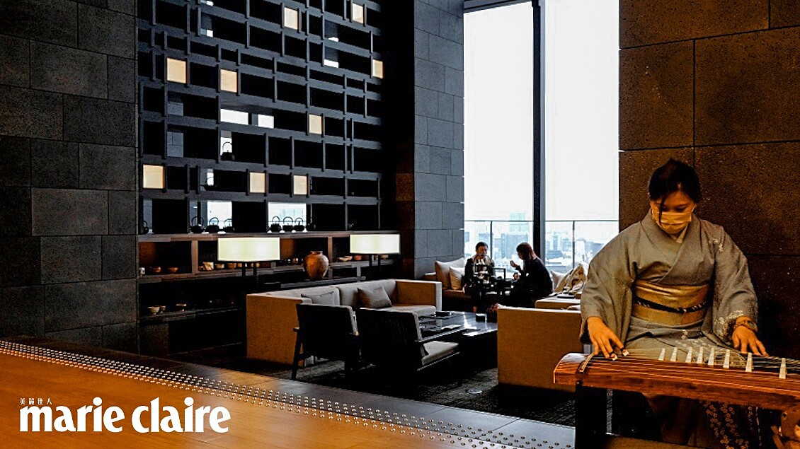 大廳每日下午都會彈奏傳統音樂迎賓