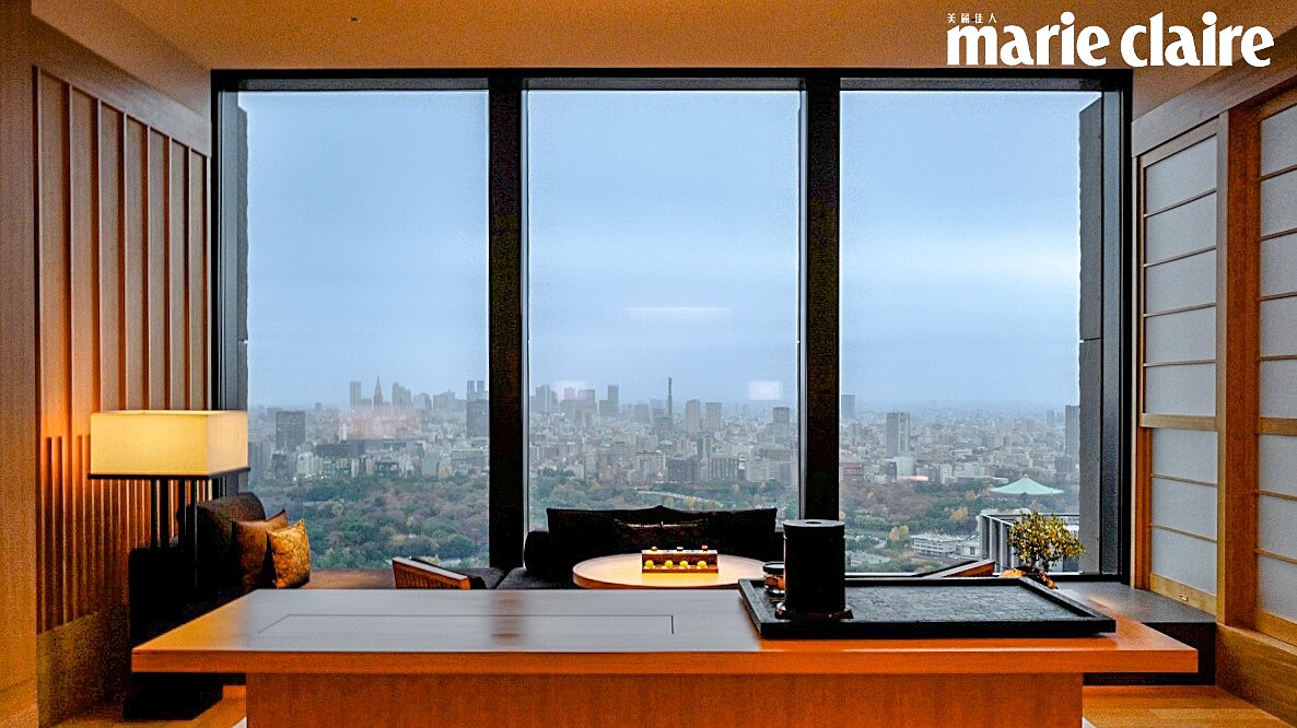 大片落地窗引進絕佳都市天際線景觀