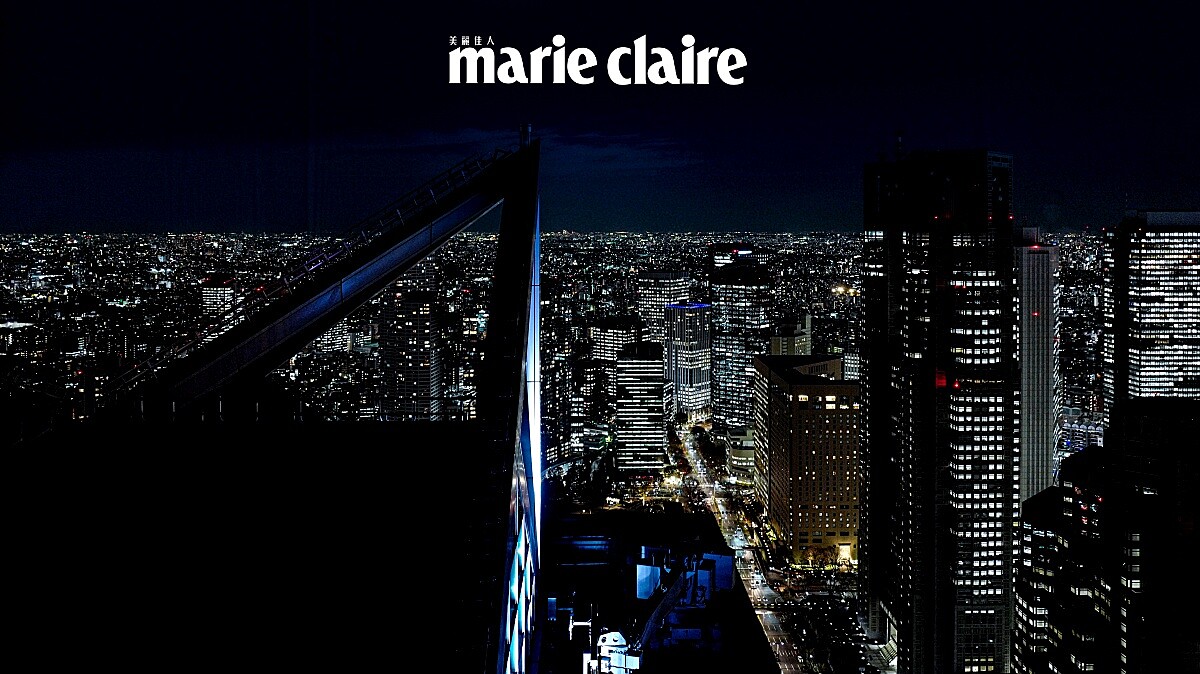 52樓電梯窗外景觀