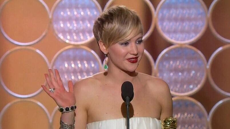 珍妮佛勞倫斯Jennifer Lawrence 2014金球紅毯惡作劇抓包瞬間