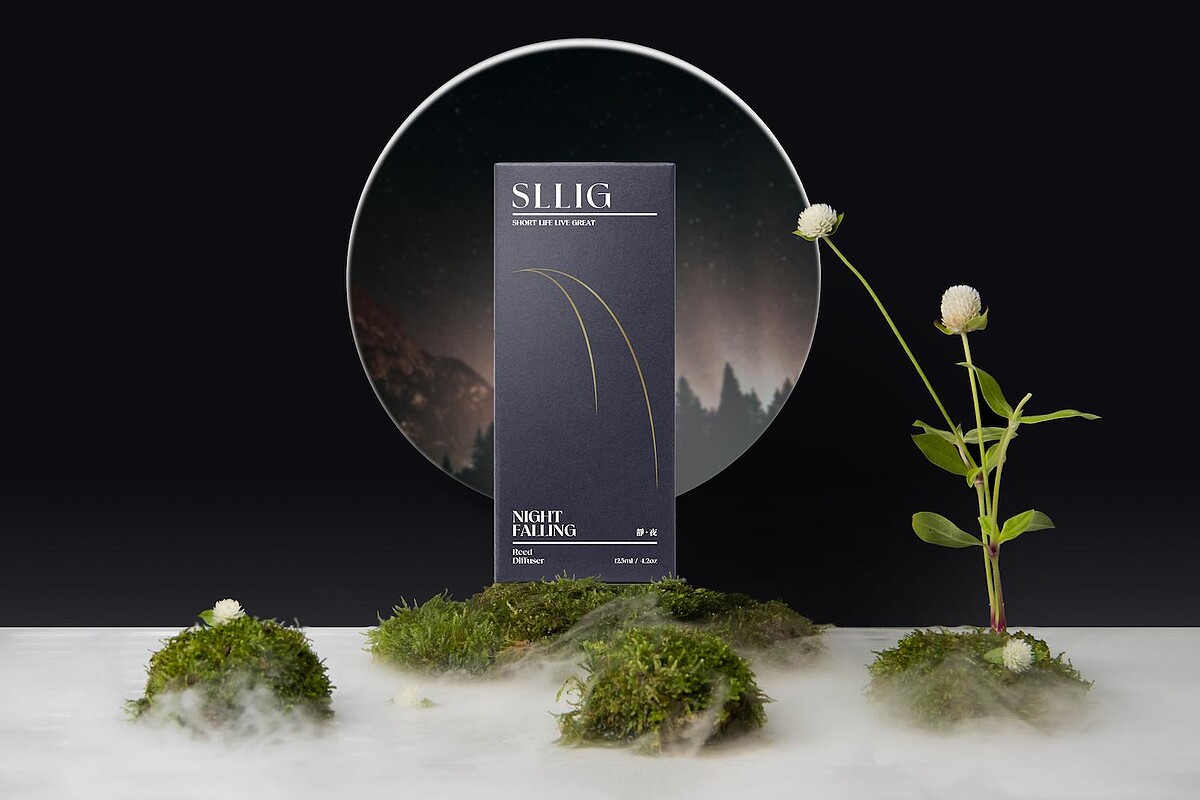 前味：義大利沉香、鹽、佛手柑 中調：茉莉、月桂葉、野薑花 後調：白麝香、龍延香、橡木苔