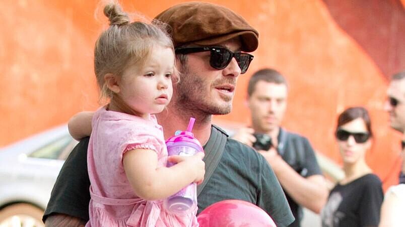 So sweet! 貝克漢花三千萬訂做巨幅粉紅愛心送愛女