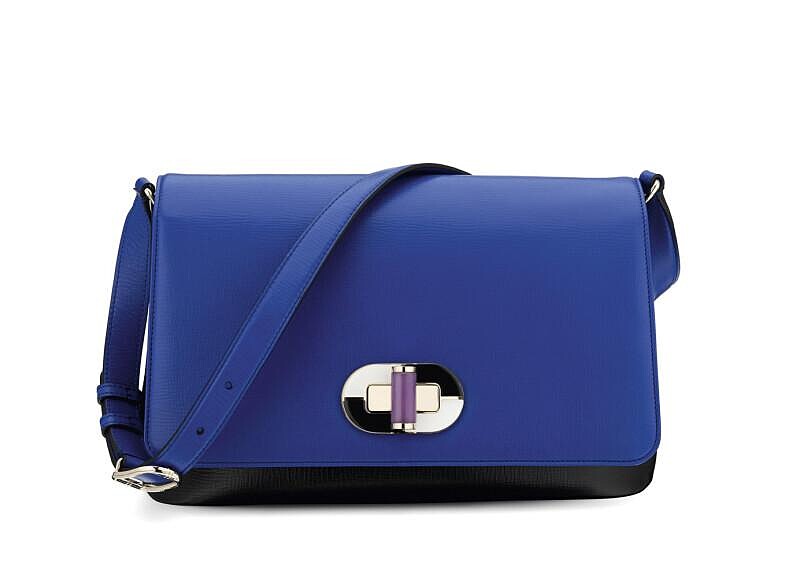 寶格麗ICONA黑色與鐵青色掌壓小牛皮肩背包