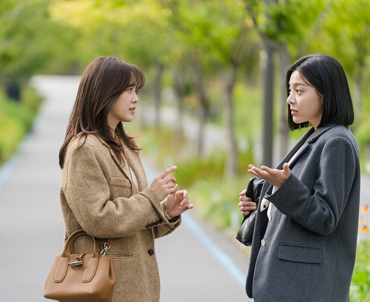 Longchamp Roseau系列手提包（黃褐色），NT 15,500