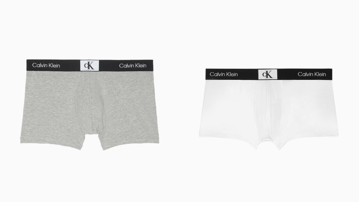 Calvin Klein 1996 灰色平口內褲，NT1,280、Calvin Klein 1996 白色超細纖維低腰內褲，NT1,480。