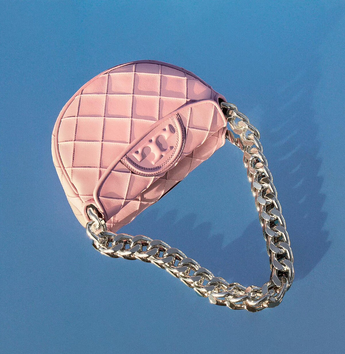 Tory Burch櫻花粉Fleming軟皮迷你月牙包，NT 22,900