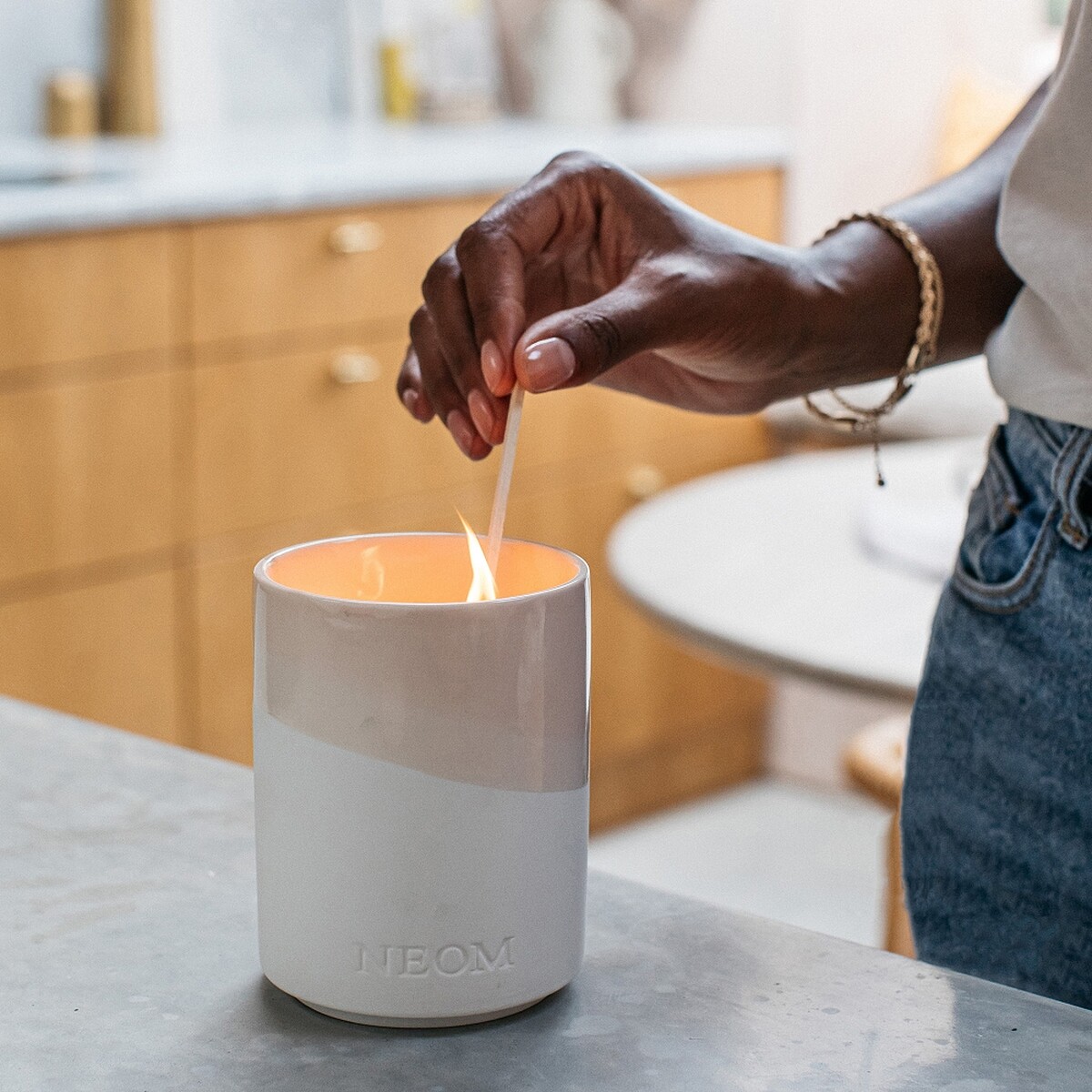 NEOM曙光初綻極緻香氛蠟燭320g，NT2,500