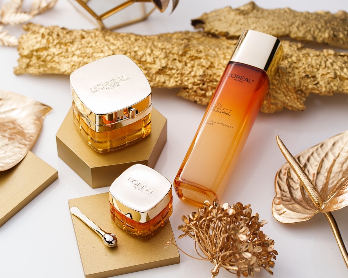 巴黎萊雅金致臻顏小蜜罐系列發布會產品情境照。