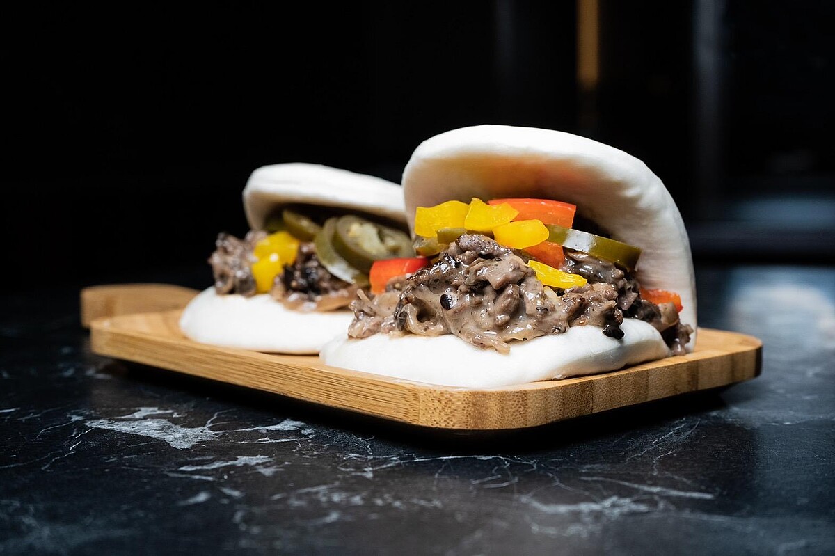 零貳柒餐酒館杜蕾斯聯名費城起司牛肉刈包