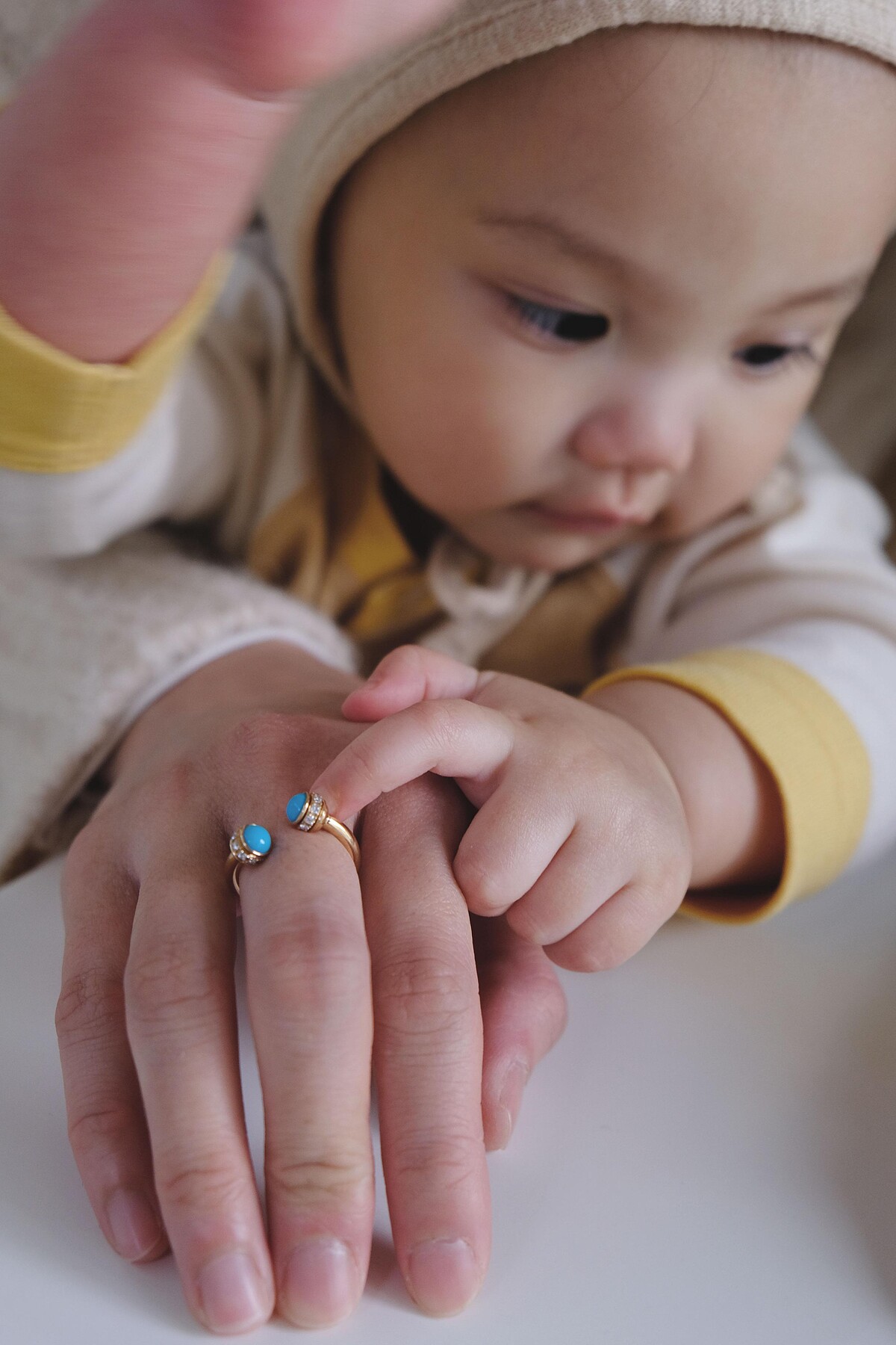 范少勳結婚生子了!太太女兒甜蜜曝光,穿搭PIAGET珠寶腕錶成亮點