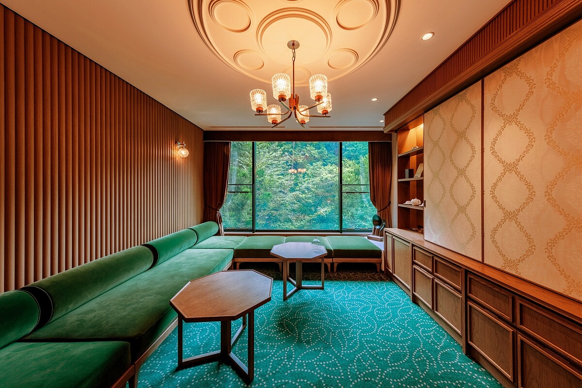 西式與日式客房，風格迥異，卻都有著同樣日式獨有的古典優雅。