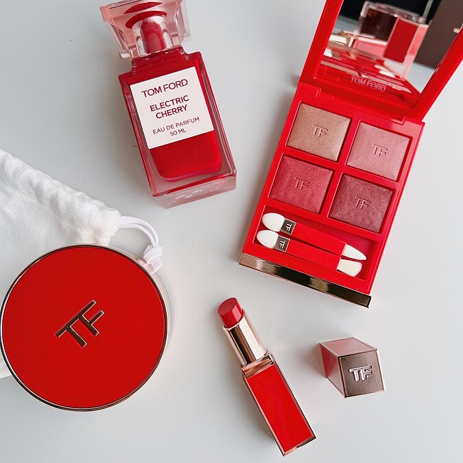 TOM FORD情慾櫻桃系列彩妝實拍。