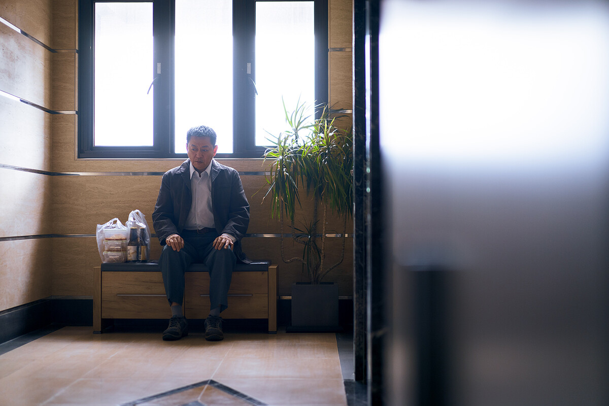 金鐘視帝庹宗華在《關於我和鬼變成家人的那件事》展現核彈級演技，父子情誼讓許多觀眾淚灑影廳