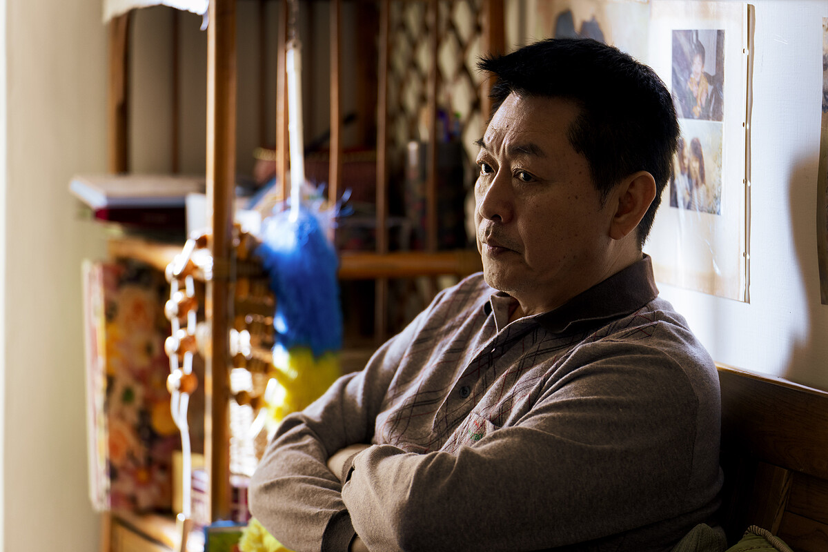 庹宗華在《關於我和鬼變成家人的那件事》飾演嚴肅且不善表達的父親角色