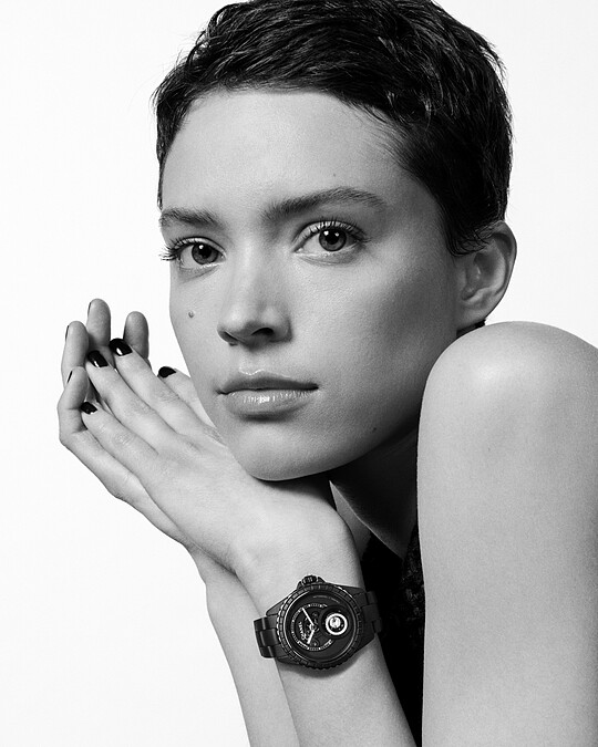 CHANEL J12鑽石陀飛輪腕錶