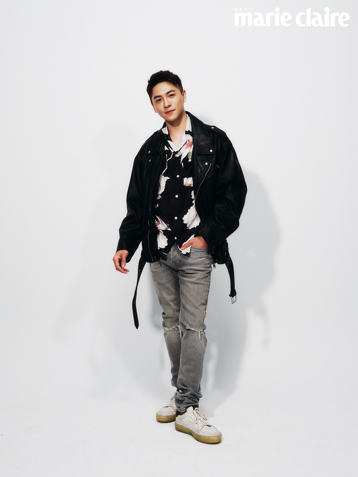 騎士皮衣、花卉襯衫、破壞牛仔褲、仿舊休閒鞋，all by ALLSaints。