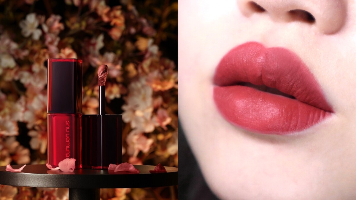 植村秀無色限持色霧唇釉BG977夜櫻紅與唇部試色(IG@boring.66授權)。