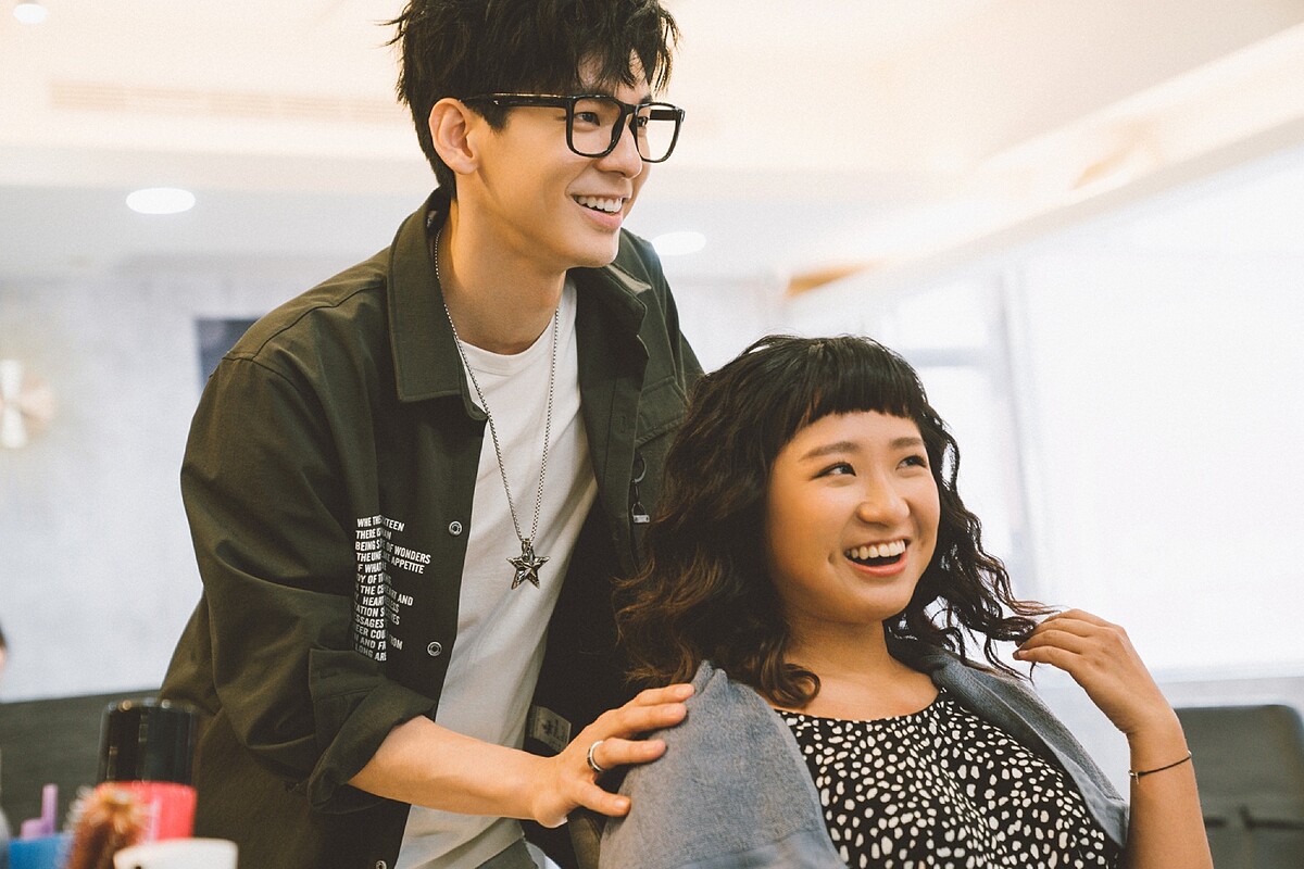 《本日公休》林柏宏特別演出，飾演方志友的髮型師同事