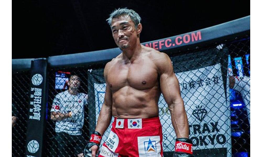 《體能之巔:百人大挑戰》秋成勳體育職涯爭議多