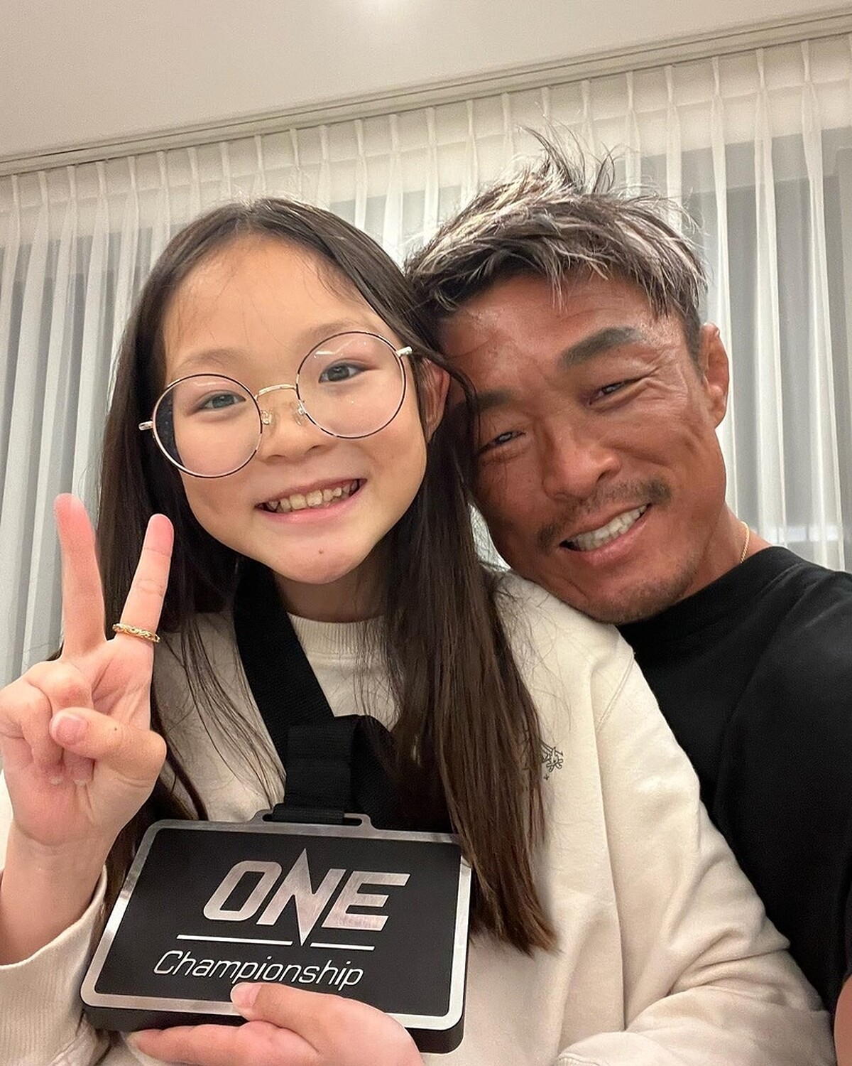 《體能之巔：百人大挑戰》秋成勳與女兒秋小愛