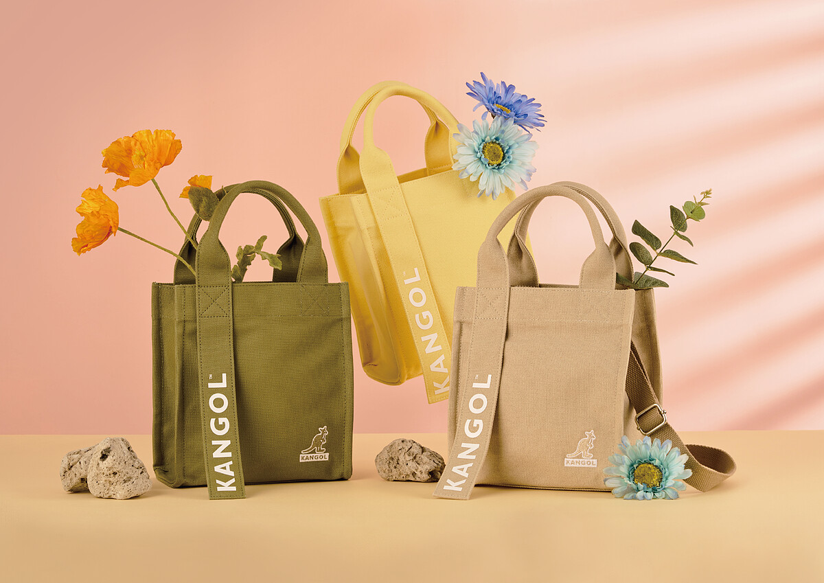 KANGOL獨家限定色休閒多用帆布包。
