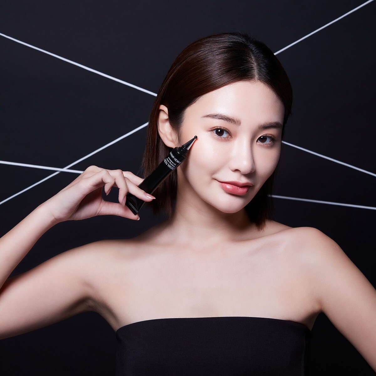 GIORGIO ARMANI黑曜岩新生奇蹟高效眼活萃20ml，NT7,200