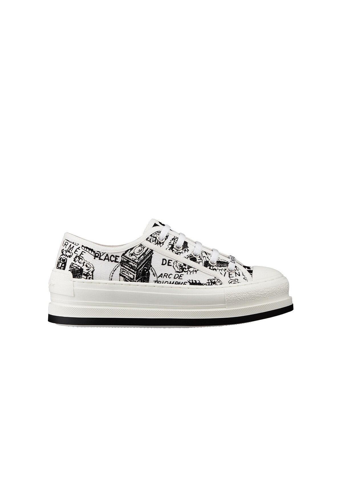 Dior 刺繡圖案厚底運動鞋，NT33,000。