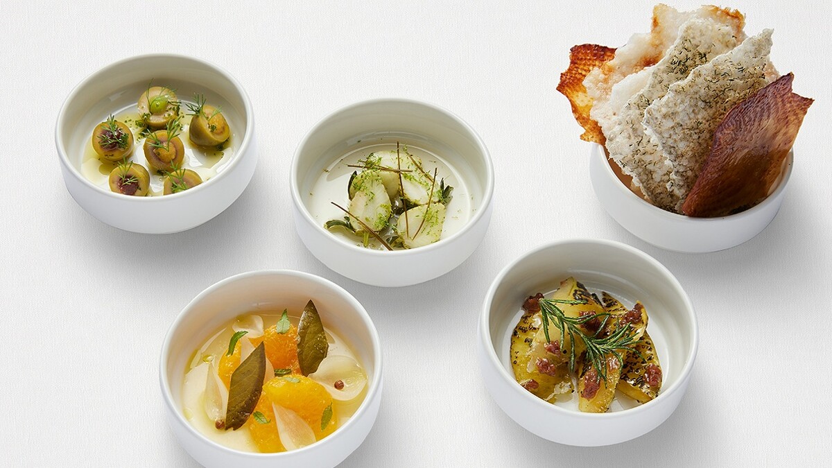 「archi藝廚」義式餐廳：開胃前菜，包含脆片、水果漬物、風味橄欖