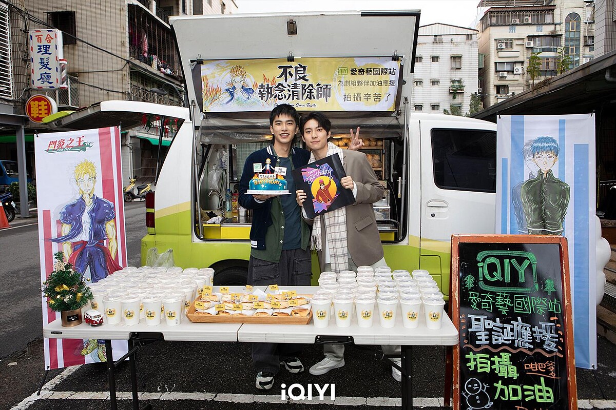 生日收彭千祐送手繪人物卡畫超像！曾敬驊驚喜：這是你畫的？