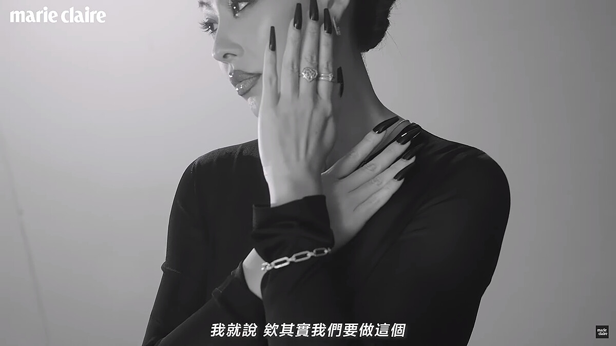 E-Cover封面人物/永不退流行的愛！Just Gold X蔡詩芸Dizzy Dizzo：「和家人相處越簡單越好，給他們很多愛。」