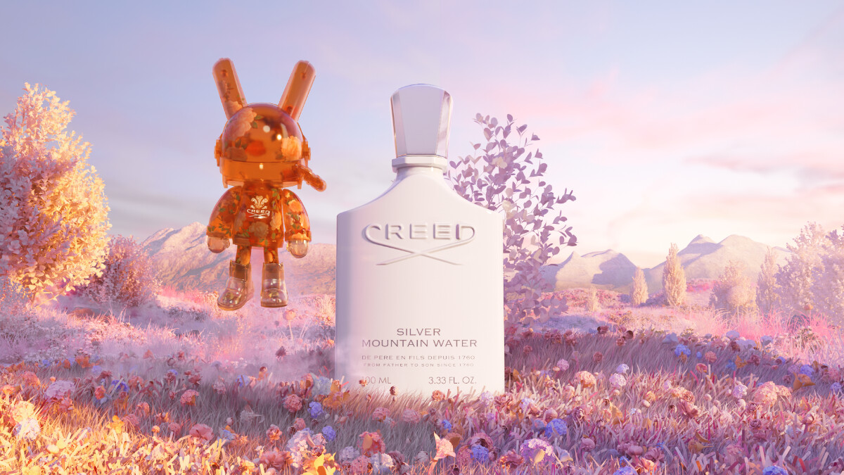 不只是香氛迷，潮流玩家也必收！頂級香氛CREED X潮流藝術IP ROBBiART推出限量「銀色山泉」太空兔公仔，帶來前所未有的香氛感官體驗！