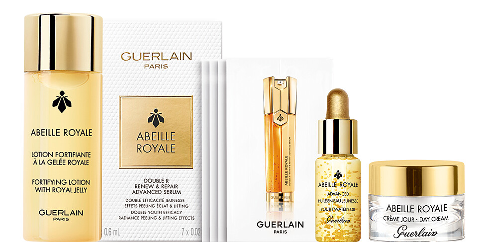 ：皇家蜂王乳蜜露 40ml、皇家蜂王乳平衡油 5ml、皇家蜂王乳蜂蜜修護霜7 ml、皇家蜂王乳雙導精華 7日體驗禮。*特惠組合恕不參與滿額贈送，滿額贈送互不累計。