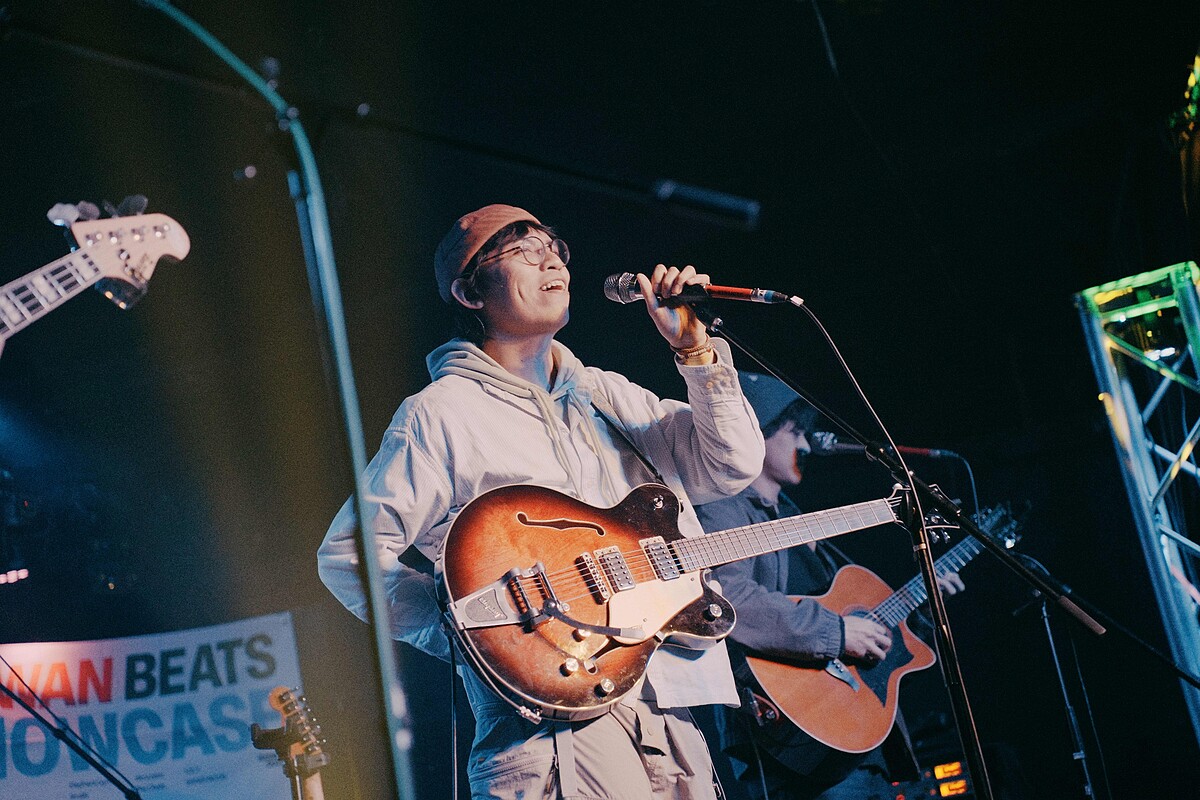 椅子樂團主唱詠靖