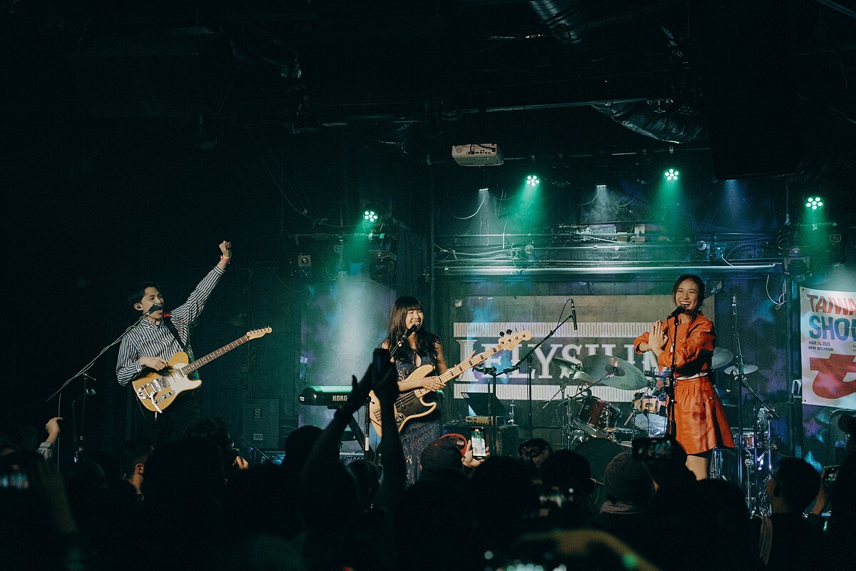 大象體操和 9m88 驚喜演出合作歌曲〈影子〉