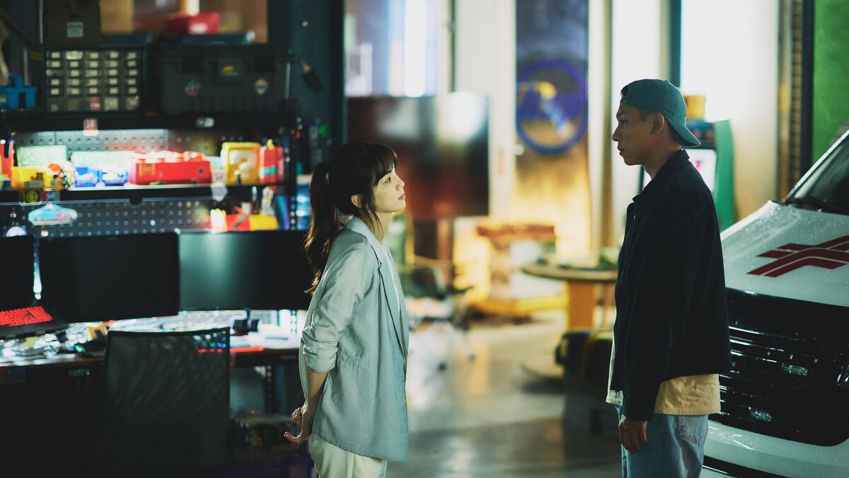 瘦子第一次挑樑演出電影《速命道》男主角,除飆車動作戲,還要跟Ella大談姐弟戀