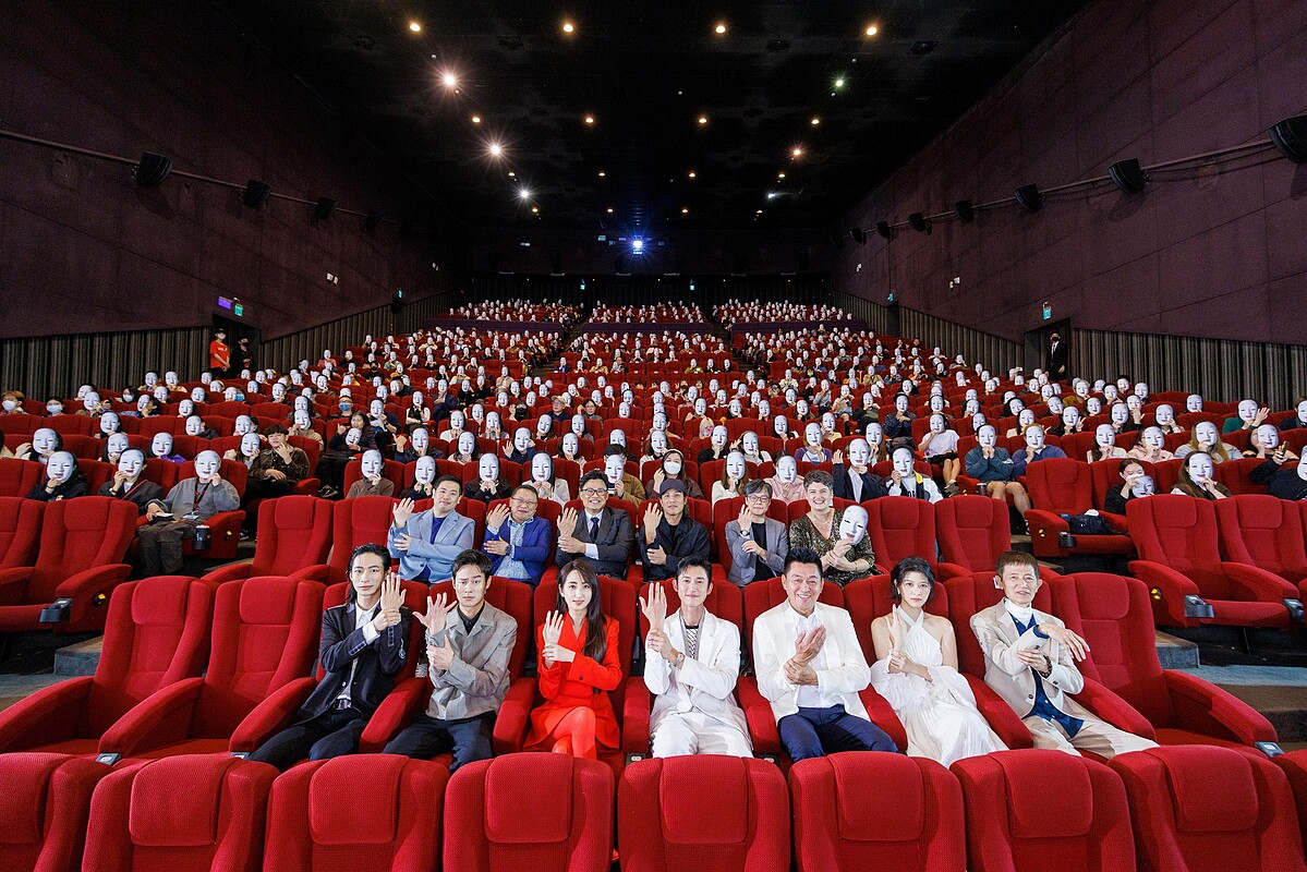 《模仿犯》世界首映全場爆滿 觀眾好評爆棚直呼首映兩集看不夠