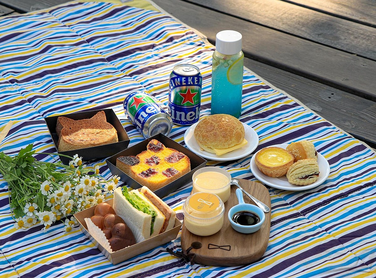 誠品生活松菸店│4/9 14:00起園區木棧道邀會員戶外野餐│野餐美食套組499元（不含野餐墊），限量20組。
