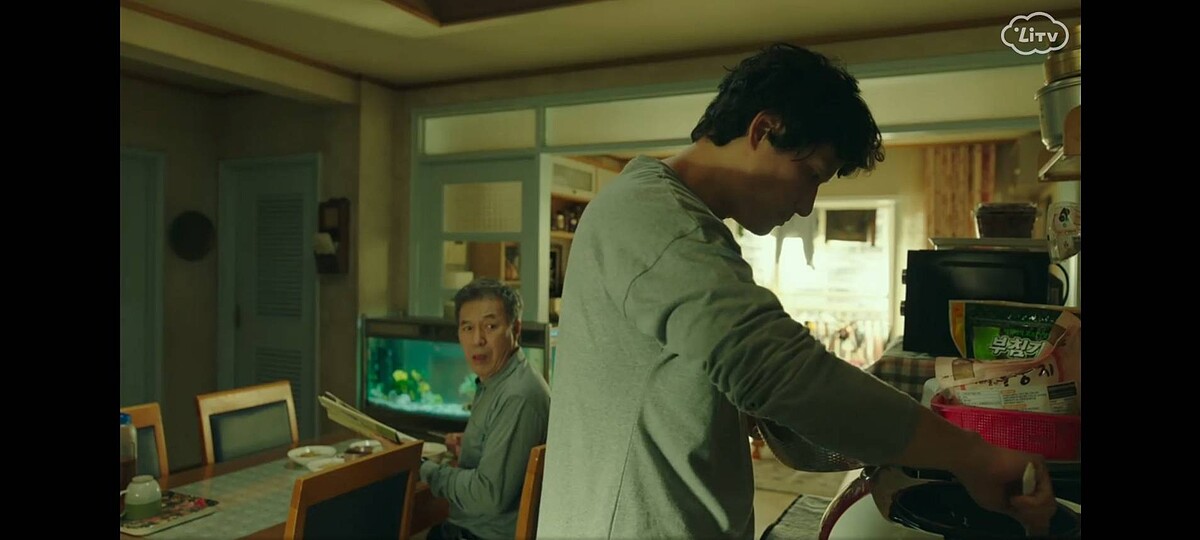 爸爸碎念南金弼在家混飯吃