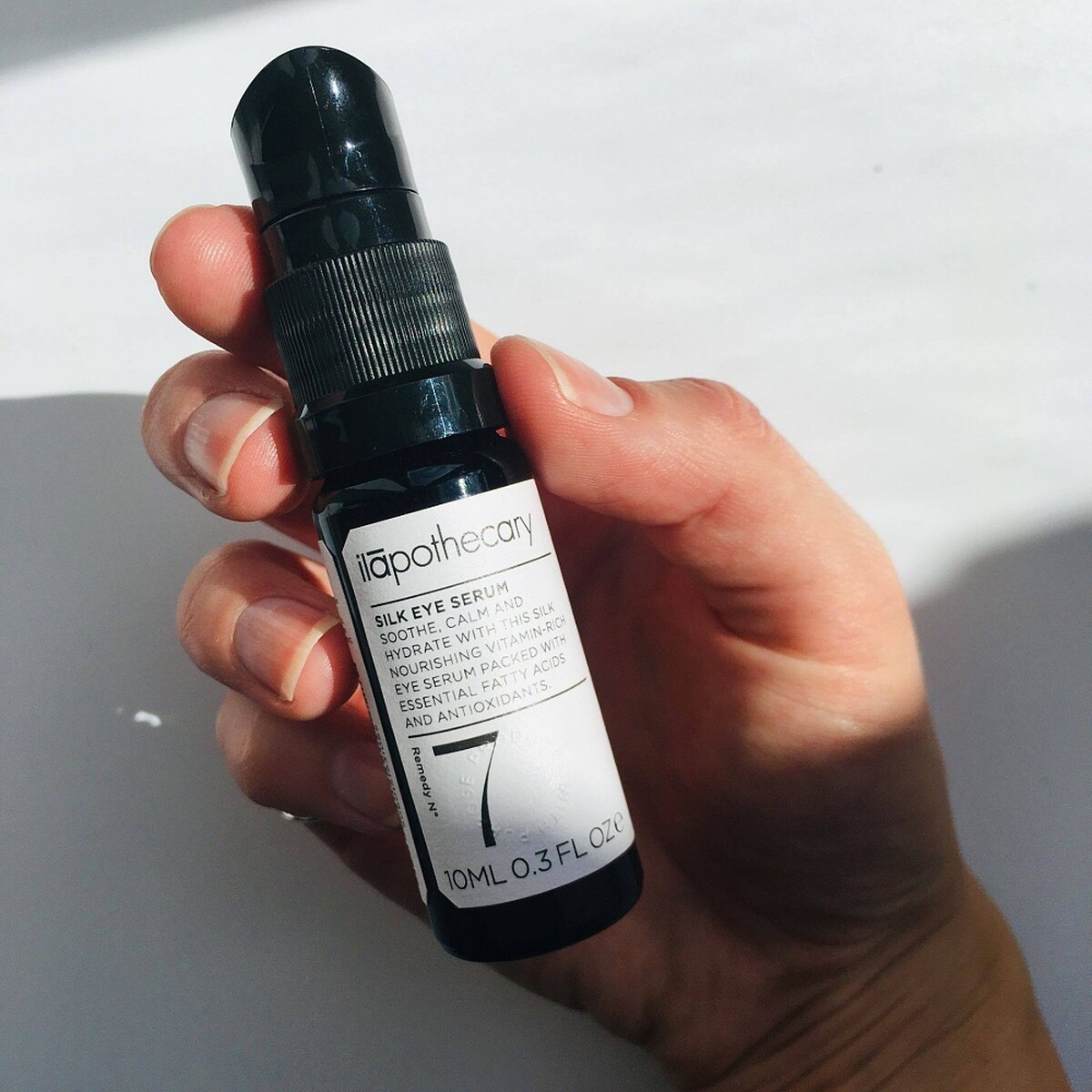 ilapothecary英草社No.7植煉乳香益眼精華10ml，NT1,880