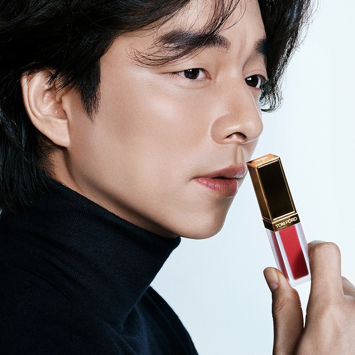 TOM FORD設計師高級訂製絨霜唇萃孔劉情境圖。
