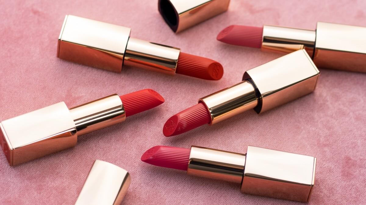 雅詩蘭黛2023年絕美奢潤精萃唇膏。