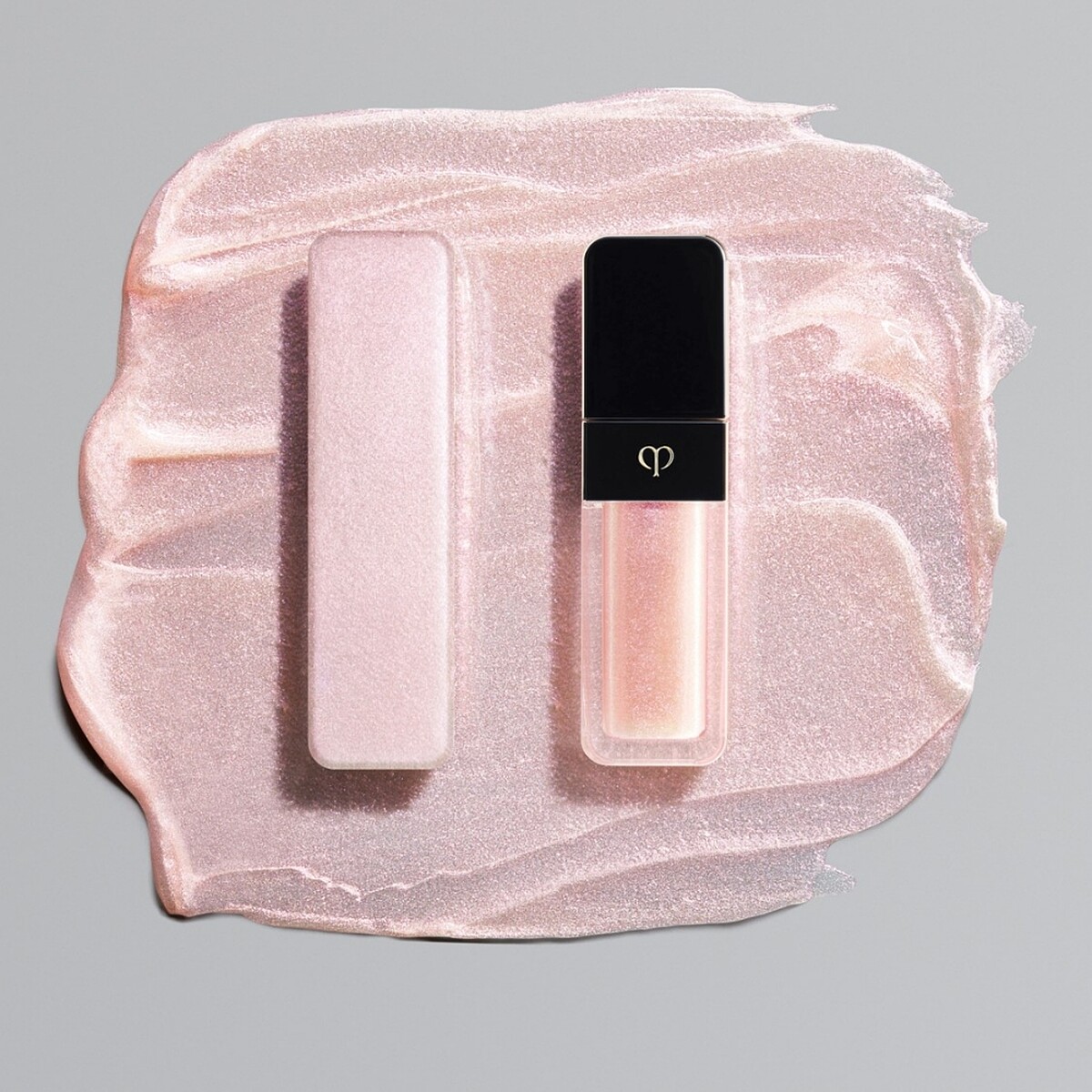 肌膚之鑰奢潤唇菁萃-光燦，主打色#303情境圖。