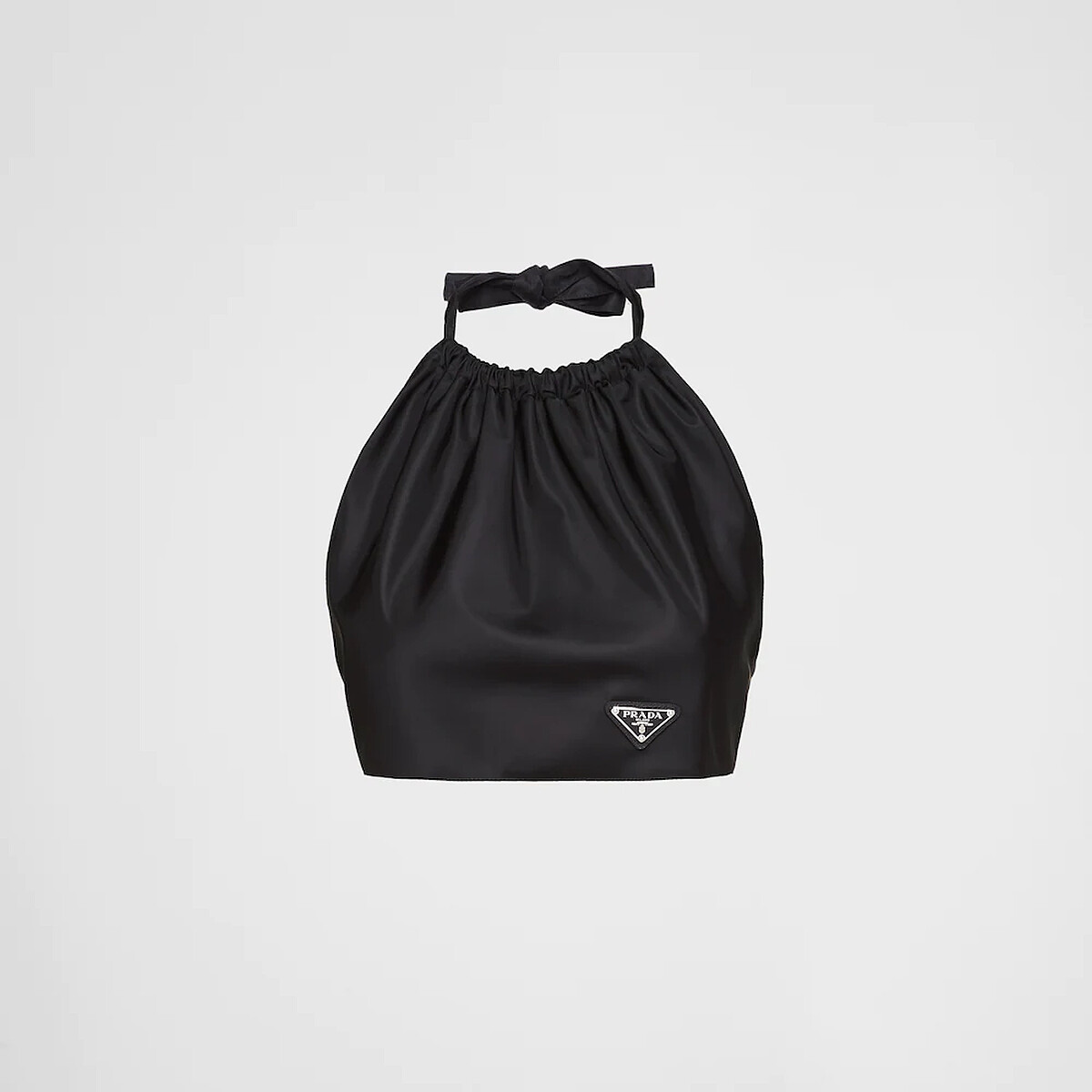 Prada 再生尼龍短身上衣,NT31,000。