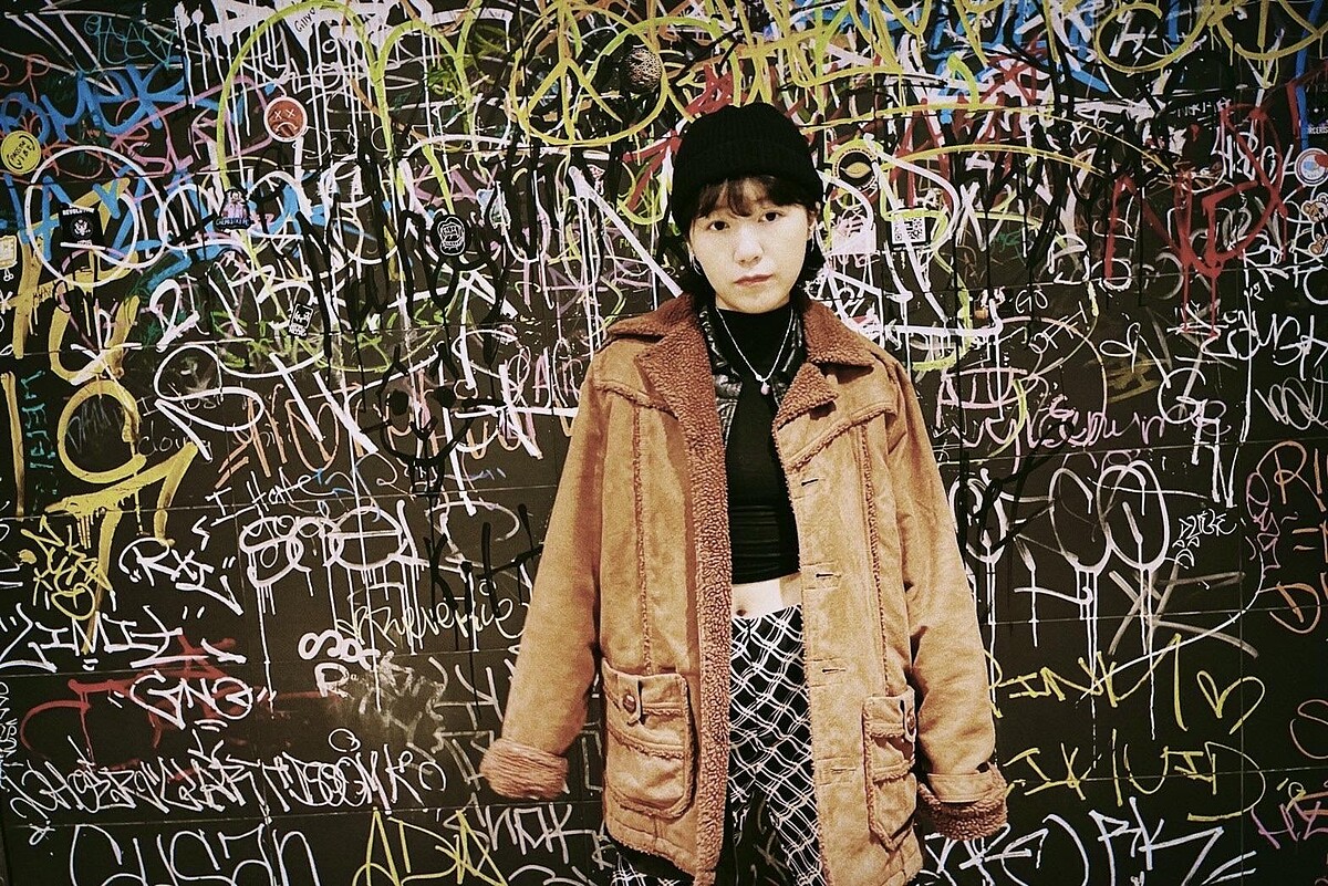 獨立靈性女生Yokkorio釋出第二波單曲〈Destroy〉打造全新搖滾風貌