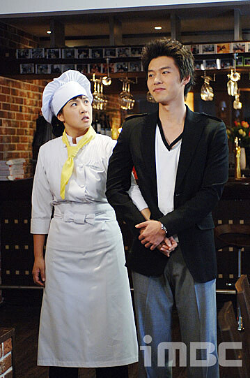 《我叫金三順》金宣兒 (左)、玄彬 (右)