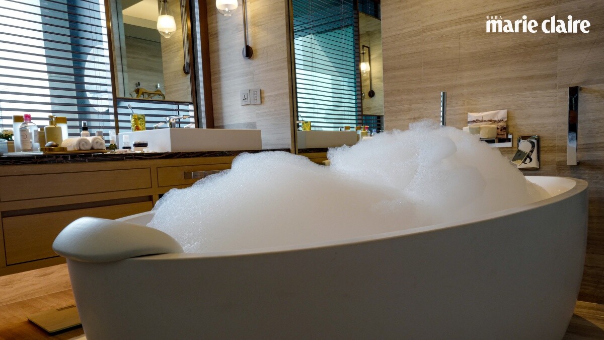 可預約客房服務來場「泡泡浴」！