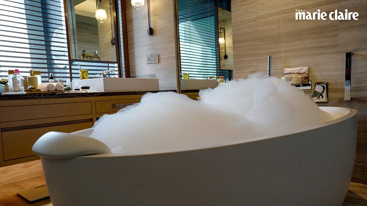 可預約客房服務來場「泡泡浴」！