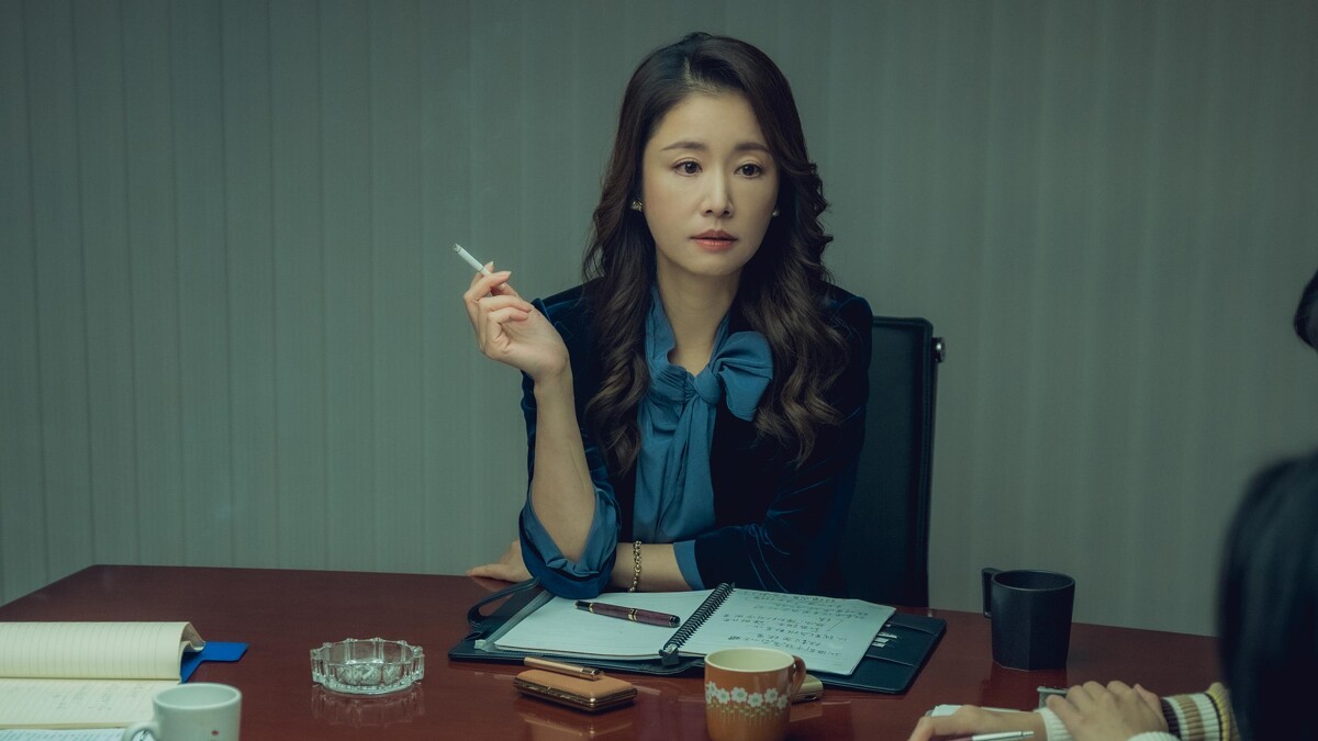 林心如與煙灰缸在《模仿犯》也被觀眾連結至《華燈初上》