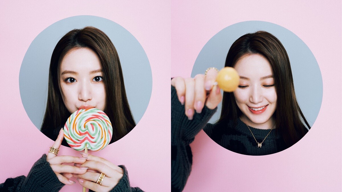 深灰色字母針織衫，all by Marc Jacobs；B.zero1 Rock系列黃K金鑲鑽項鍊、B.zero1 Rock 系列黃K金四環鑲鑽戒指、B.zero1 Rock 系列黃K金單圈鑽石戒指，all by BVLGARI