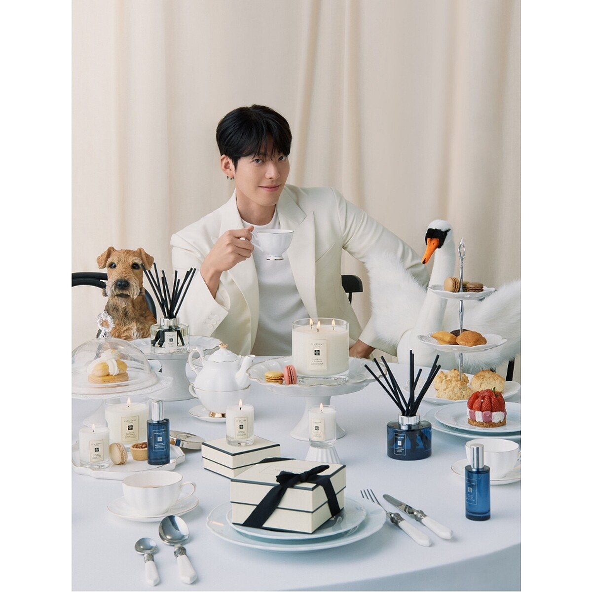 Jo Malone London亞太區品牌大使金宇彬和他朋友們的香氛奇幻午茶會才正要開始,準備好一同參與了嗎?